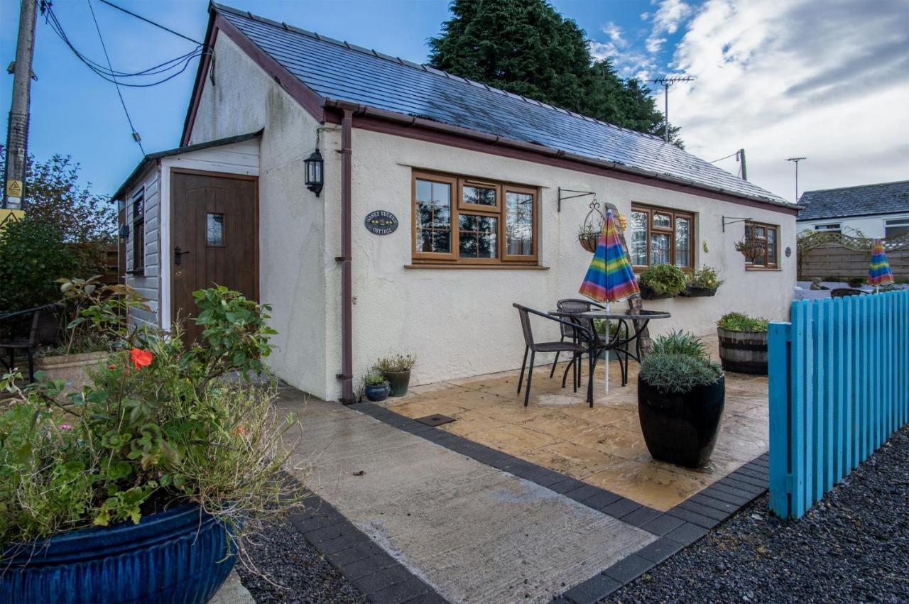 Honeysuckle Cottage - 1 Bedroom Cottage - Amroth Exteriér fotografie