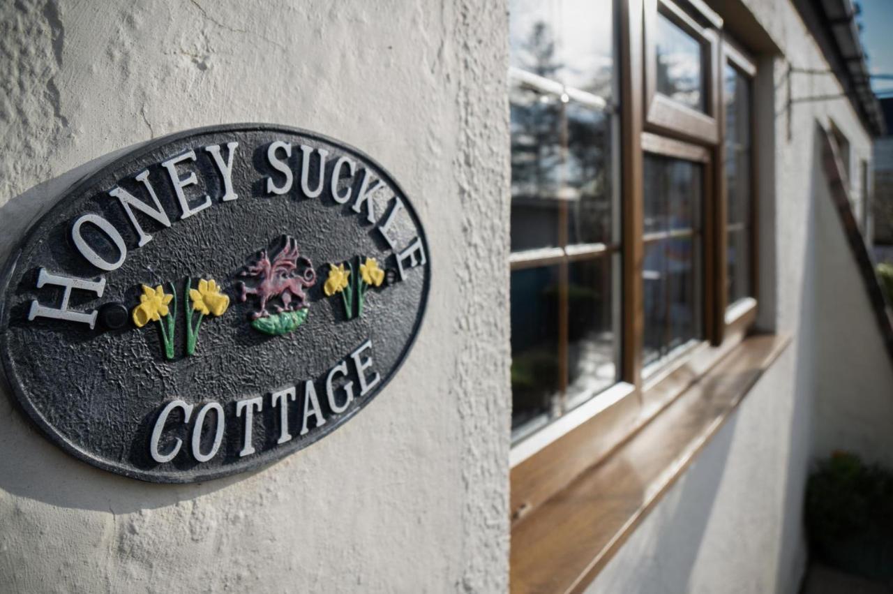 Honeysuckle Cottage - 1 Bedroom Cottage - Amroth Exteriér fotografie